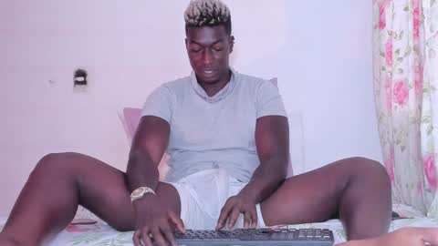 Snapshot of michaell_james chatting on 12/08/24, 10:25 Michaell online show from 12/08/24, 10:25