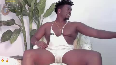 Snapshot of michaell_james chatting on 10/14/25, 08:09 Michaell online show from 10/14/25, 08:09