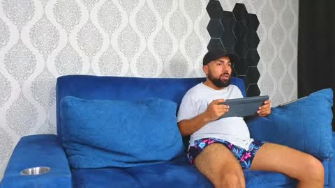 Michaell online show from 02/25/25, 01:20