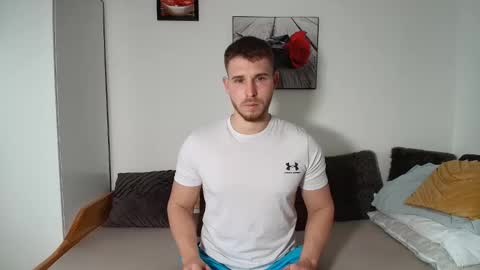 Snapshot of michaelos11 chatting on 02/21/26, 12:17 michaelos11 online show from 02/21/26, 12:17