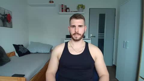 Snapshot of michaelos11 chatting on 03/28/26, 12:27 michaelos11 online show from 03/28/26, 12:27