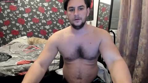 Snapshot of michaelragnar90 chatting on 01/11/25, 12:40 michaelragnar90 online show from 01/11/25, 12:40