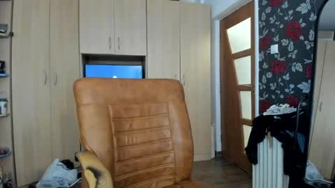 Snapshot of michaelragnar90 chatting on 06/07/26, 09:24 michaelragnar90 online show from 06/07/26, 09:24