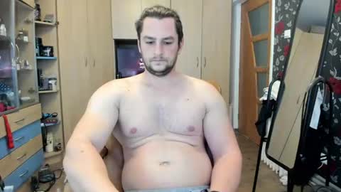 Snapshot of michaelragnar90 chatting on 06/09/26, 06:47 michaelragnar90 online show from 06/09/26, 06:47