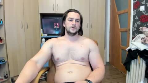 Snapshot of michaelragnar90 chatting on 06/13/26, 10:13 michaelragnar90 online show from 06/13/26, 10:13