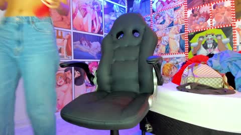 michel_lopez18 online show from 12/24/24, 11:06