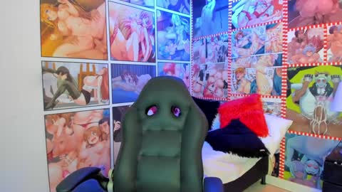 michel_lopez18 online show from 01/15/25, 08:05