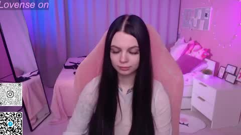 Snapshot of michela_fruet chatting on 05/18/26, 01:02 Kate online show from 05/18/26, 01:02