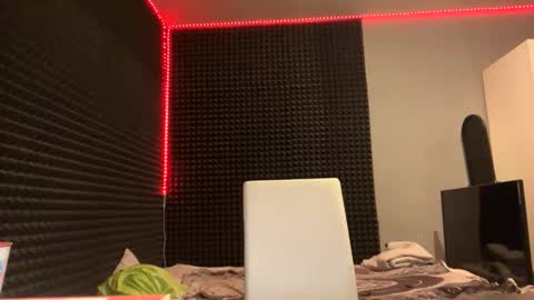 Snapshot of michelemagnetico chatting on 09/09/25, 08:52 michelemagnetico online show from 09/09/25, 08:52