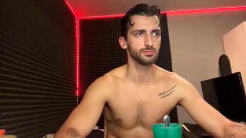 Snapshot of michelemagnetico chatting on 10/04/25, 11:36 michelemagnetico online show from 10/04/25, 11:36