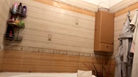 Snapshot of michelemagnetico chatting on 11/28/25, 11:07 michelemagnetico online show from 11/28/25, 11:07