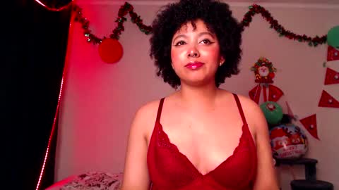 Snapshot of michell_bling chatting on 12/22/24, 01:34 Michi online show from 12/22/24, 01:34