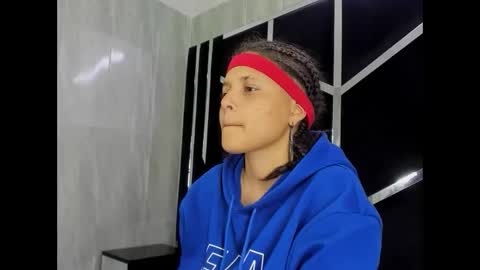 michell_rs online show from 02/12/25, 01:19