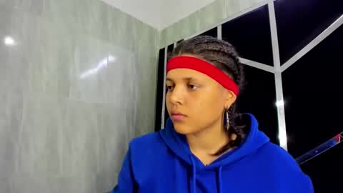 michell_rs online show from 02/17/25, 04:09