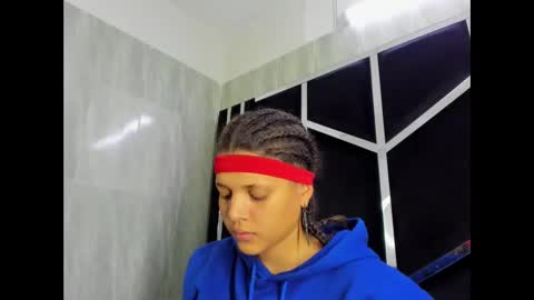 michell_rs online show from 02/18/25, 07:21