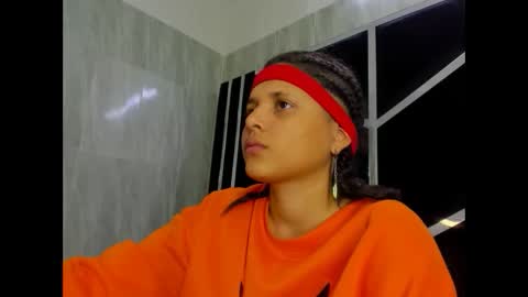 michell_rs online show from 02/20/25, 03:56