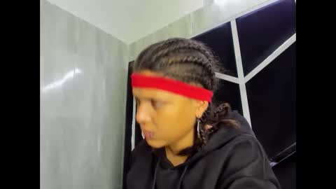 michell_rs online show from 02/22/25, 11:13