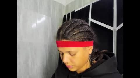 michell_rs online show from 03/11/25, 07:48