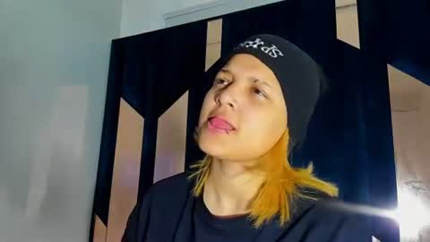 michell_rs online show from 09/20/25, 04:46