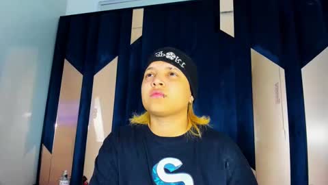 michell_rs online show from 10/17/25, 05:54