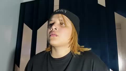 michell_rs online show from 11/23/25, 03:50