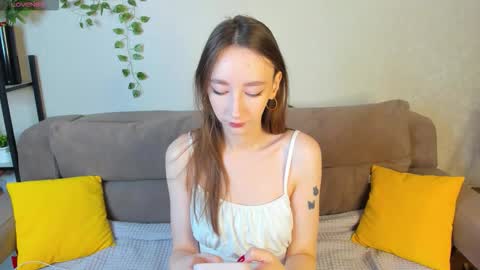 Michelle online show from 11/08/25, 01:06