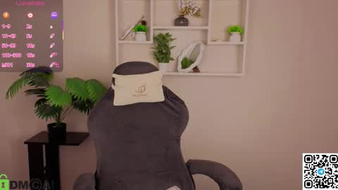 Snapshot of michelle__allen chatting on 01/14/26, 01:11 Michelle online show from 01/14/26, 01:11