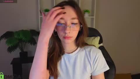 Snapshot of michelle__allen chatting on 02/26/26, 01:04 Michelle online show from 02/26/26, 01:04