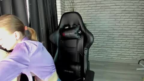 michelle_blond online show from 03/09/25, 07:01