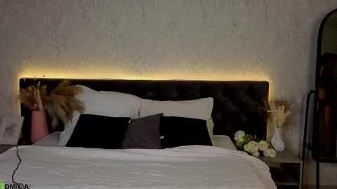 michelle_blond online show from 03/26/26, 08:09