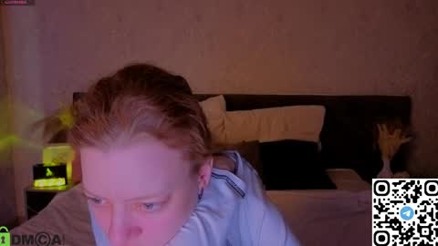 Snapshot of michelle_blond chatting on 04/28/26, 01:15 michelle_blond online show from 04/28/26, 01:15