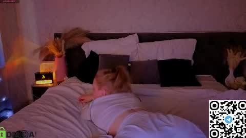 Snapshot of michelle_blond chatting on 04/28/26, 02:38 michelle_blond online show from 04/28/26, 02:38