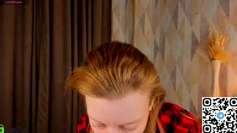 Snapshot of michelle_blond chatting on 05/24/26, 01:21 michelle_blond online show from 05/24/26, 01:21