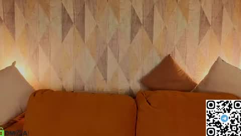 Snapshot of michelle_blond chatting on 07/12/26, 01:07 michelle_blond online show from 07/12/26, 01:07