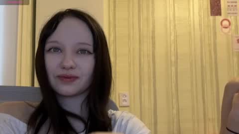 michelle_neely online show from 12/03/25, 07:05