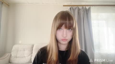 Snapshot of michelle_neely chatting on 03/27/26, 09:53 michelle_neely online show from 03/27/26, 09:53