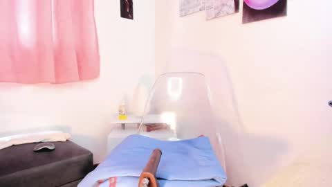 Michelle online show from 03/12/25, 02:34