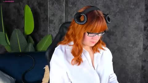 Michelle online show from 10/16/25, 07:09