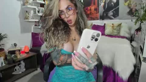 michelle apihel online show from 03/27/26, 07:35