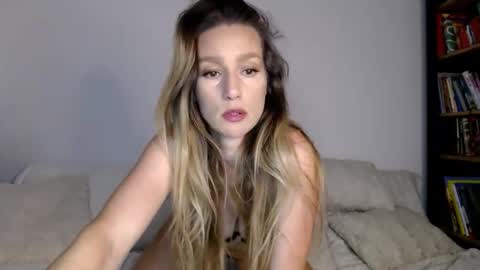 Snapshot of michellebele chatting on 05/31/26, 07:48 MichelleBele online show from 05/31/26, 07:48