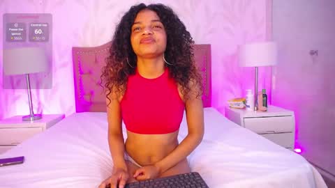 Snapshot of michellebronx chatting on 04/27/26, 12:03 michellebronx online show from 04/27/26, 12:03