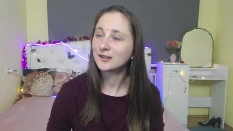 Snapshot of michellee11 chatting on 04/30/26, 11:27 Michel online show from 04/30/26, 11:27