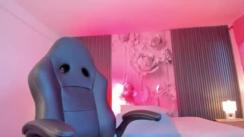 michellepreston_ online show from 05/24/26, 11:59