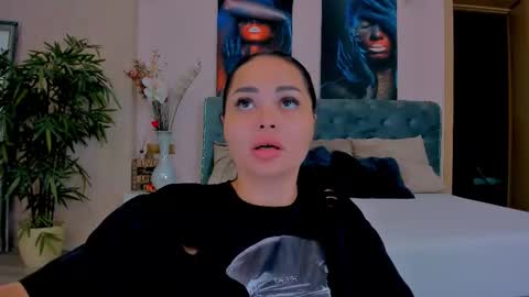 michellereys online show from 09/28/25, 05:51