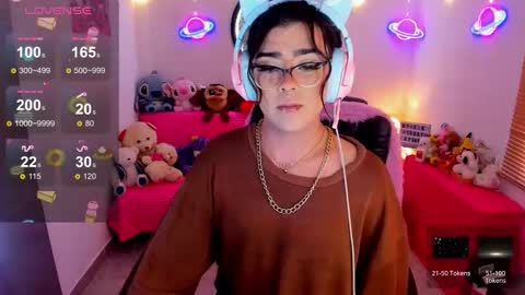 Snapshot of michellevanss22 chatting on 10/16/25, 05:47 online show from 10/16/25, 05:47