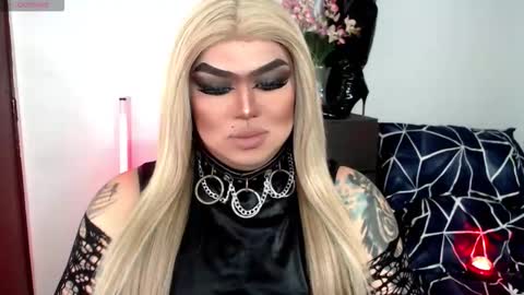 Snapshot of michellevixen921 chatting on 11/14/25, 06:28 Michelle online show from 11/14/25, 06:28