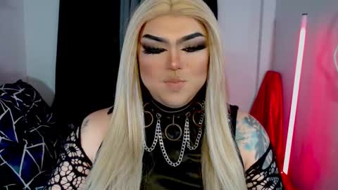 Snapshot of michellevixen921 chatting on 11/27/25, 11:40 Michelle online show from 11/27/25, 11:40