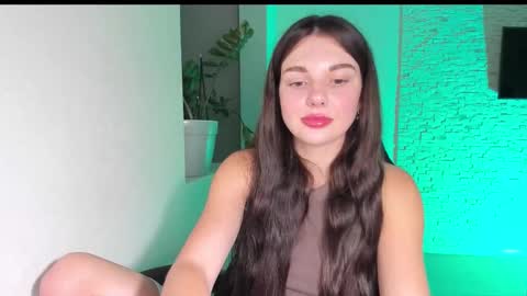 Snapshot of michelliibeautiful chatting on 10/03/25, 03:53 Michellee online show from 10/03/25, 03:53