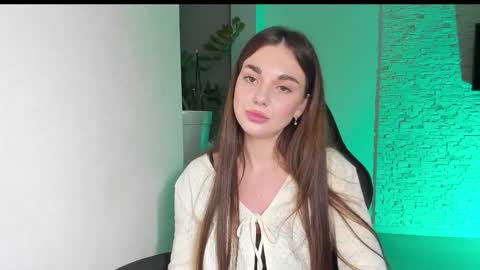 Snapshot of michelliibeautiful chatting on 12/01/25, 06:02 Michellee online show from 12/01/25, 06:02