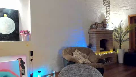 Michi online show from 12/12/24, 12:38